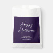 Happy Halloween Moderne Lila Schreibschrift Name C Geschenktütchen (Vorderseite)