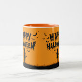 Happy Halloween:Mug with Mysterious Silhouette Zweifarbige Tasse (Mittel)