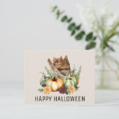 Happy Halloween Niedliches kleines Bat mit Pumpkin Postkarte (Stehend Vorderseite)