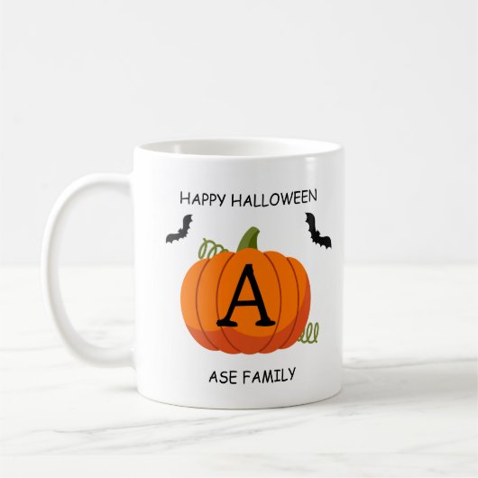 Happy Halloween Orange Pumpkin Custom Initial Kaffeetasse (Links)