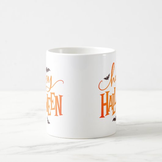 Happy Halloween Orange Script mit Black Bats Kaffeetasse (Mittel)