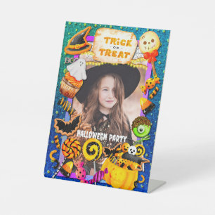 Happy Halloween Party gefüllt mit Trick oder Lecke Sockelschild