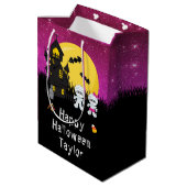 Happy Halloween Party Mummy Dark Pink Mittlere Geschenktüte (Rückseite Schrägansicht)