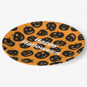 Happy Halloween Party Orange Pumpkin Pappteller (Schrägansicht)
