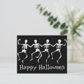 Happy Halloween Postcard mit tanzenden Skeletten Postkarte (Stehend Vorderseite)