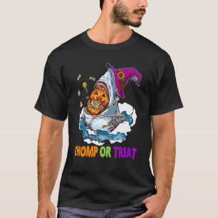 Happy Halloween Pumpkin Shark Chomp oder Leckerei T-Shirt