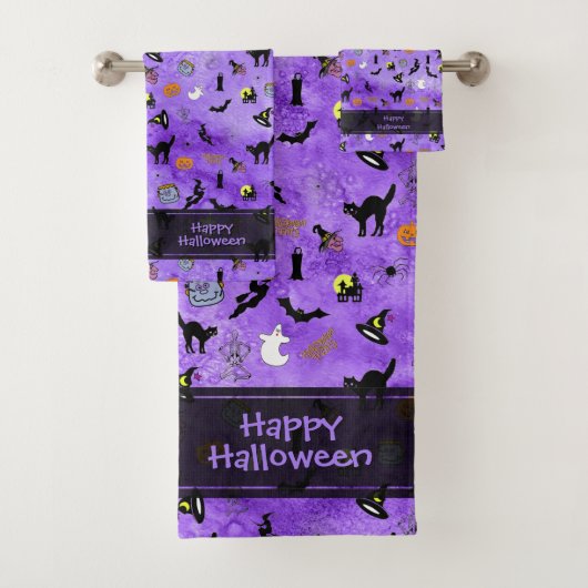 Happy Halloween Random Iconic Muster Lila  Badhandtuch Set (Insitu)