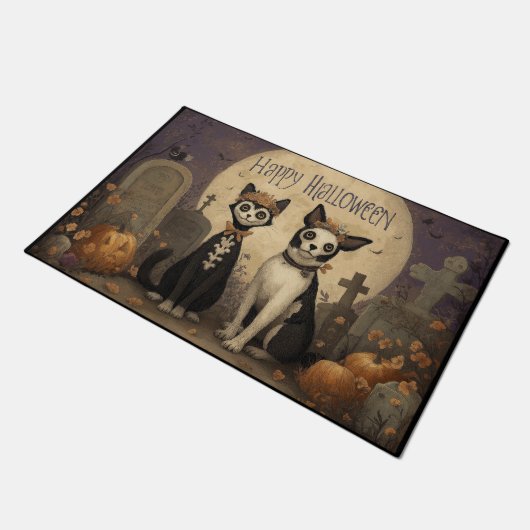 Happy Halloween Skeleton Cat and Dog in Graveyard Fußmatte (Schrägansicht)