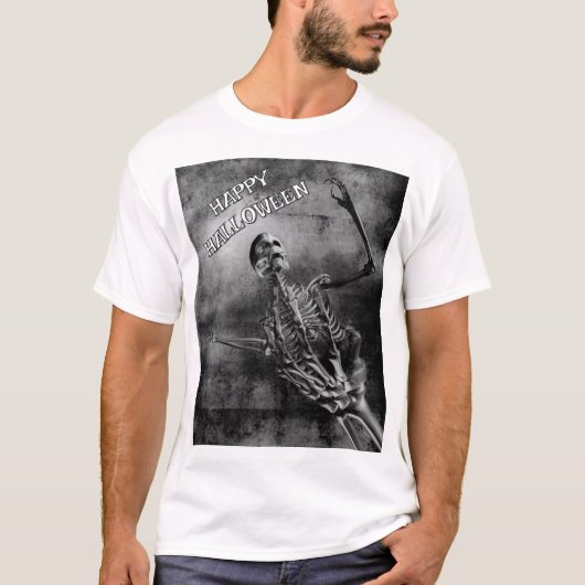 Happy Halloween. Skeleton held by larger skeleton T-Shirt (Vorderseite)