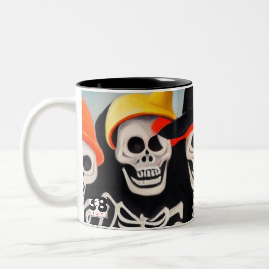 Happy Halloween Skeletons Zweifarbige Tasse (Links)