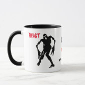 Happy Halloween Zombie Fighting Funny anpassbar Tasse (Links)