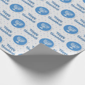 Happy Hanukka Menorah auf Polka Dots Geschenkpapier (Ecke)