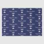 Happy Hanukkah einfache Menorah Muster Blau Seidenpapier<br><div class="desc">Happy Hanukkah Blue Holiday Gewebe Papier,  mit einem einfachen weißen menorah Muster und Schrift Typografie Design. Mit einer weißen,  anpassbaren Schrift können Sie Ihre eigenen Informationen hinzufügen. Ein festlicher Feiertag,  um besondere Geschenke und Gefallen in dieser Saison zu senden.</div>
