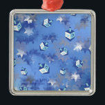 Happy Hanukkah Falling Star und Dreidels Ornament Aus Metall<br><div class="desc">Sie sehen die Lee Hiller Design Collection. Bekleidung,  Geschenke & Sammlerstücke Lee Hiller Fotografie oder Digital Art Collection. Sie können ihre Naturfotografie unter http://HikeOurPlanet.com/ ansehen und ihrem Wanderblog im Hot Springs Nationalpark folgen.</div>