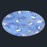 Happy Hanukkah Falling Star und Dreidels Ovaler Aufkleber<br><div class="desc">Sie sehen die Lee Hiller Design Collection. Bekleidung,  Geschenke & Sammlerstücke Lee Hiller Fotografie oder Digital Art Collection. Sie können ihre Naturfotografie unter http://HikeOurPlanet.com/ ansehen und ihrem Wanderblog im Hot Springs Nationalpark folgen.</div>