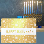 Happy Hanukkah Folienkarte<br><div class="desc">.Feiern Sie acht Tage und acht Nächte des Festivals der Lichter mit Hanukkah-Karten und Geschenken. Das Lichterfest ist hier. Lächle die Menorah,  spiele mit dem dreiel und feiere auf Latkes und Sufganiyots. Feiern Sie den Geist von Hanukkah mit Freunden,  Familie und Lieben,  indem Sie ihnen Happy Hanukkah wünschen.</div>
