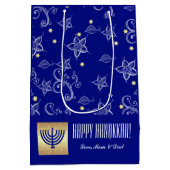 Happy Hanukkah. Gold Menorah | INDIVIDUELLE NAME Mittlere Geschenktüte (Rückseite)