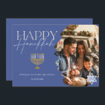 Happy Hanukkah goldblaue Skript menorah Foto Feiertagskarte<br><div class="desc">Happy Hanukkah modernen goldblauen Skript menorah Foto</div>