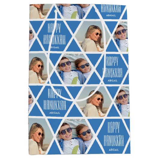 Happy Hanukkah Individuelle Name Fotos Star Blue Mittlere Geschenktüte (Vorderseite)