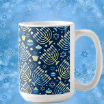 Happy Hanukkah Menorah Kaffeetasse<br><div class="desc">.Feiern Sie acht Tage und acht Nächte des Festivals der Lichter mit Hanukkah-Karten und Geschenken. Das Lichterfest ist hier. Lächle die Menorah,  spiele mit dem dreiel und feiere auf Latkes und Sufganiyots. Feiern Sie den Geist von Hanukkah mit Freunden,  Familie und Lieben,  indem Sie ihnen Happy Hanukkah wünschen.</div>