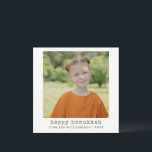 Happy Hanukkah Minimalistische Schreibmaschine Fot Feiertagskarte<br><div class="desc">Happy Hanukkah | Foto-Weihnachtskarte für Minimalistische Schreibmaschine</div>