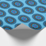 Happy Hanukkah mit menorah blauen Wrapping Paper Geschenkpapier<br><div class="desc">Ein großartiges Muster,  um Ihre Geschenke in der Hanukka zu verpacken. Blue menorah mit Star of David auf blauem Hintergrund, </div>