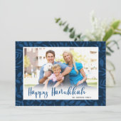 Happy Hanukkah Modern Script Foto Feiertagskarte (Stehend Vorderseite)