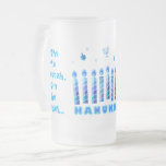 Happy Hanukkah Party Schöne blaue Dekoration Mattglas Bierglas<br><div class="desc">Happy Hanukkah Party Schöne blaue Dekoration, jüdischer Urlaub, Kaffee Tasse und Cup. Jüdischer Holiday Hanukkah Hintergrund mit hebräischen Lettern und traditionellen Chanukah-Symbole - Holzdreigel (Spinnen oben), Donuts, Gold Menorah, Kerzen, Stern von David und leuchtende Lichter Wallpaper Muster. Hanukkah Festival Event Dekoration. Jerusalem, Israel. Personalisieren Sie sie durch Hinzufügen von Namen...</div>