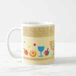Happy Hanukkah Schöner jüdischer Urlaub Kaffeetasse<br><div class="desc">Happy Hanukkah Schöne jüdische Feiertage Kaffee Tasse und Cup. Jüdischer Holiday Hanukkah Hintergrund mit traditionellen Chanukah-Symbole - Holzdreigel (Kreisel),  Donuts,  Menorah,  Kerzen,  Stern von David und leuchtende Licht Wallpaper Muster. Hanukkah Festival Dekoration. Jerusalem,  Israel.</div>