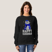 Happy Hanukkah Terrier Dog Wearing jüdischen Hat C Sweatshirt (Vorne ganz)