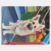 Happy Head Tilt Fleecedecke (Vorderseite (Horizontal))