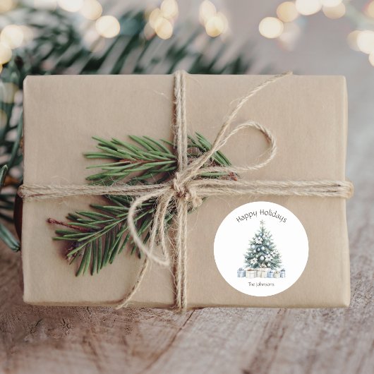 Happy Holidays Christmas Tree Familienname Runder Aufkleber