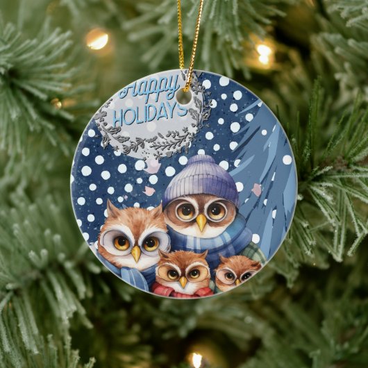 Happy Holidays Owl Familienweihnachtsort Keramik Ornament (Baum)