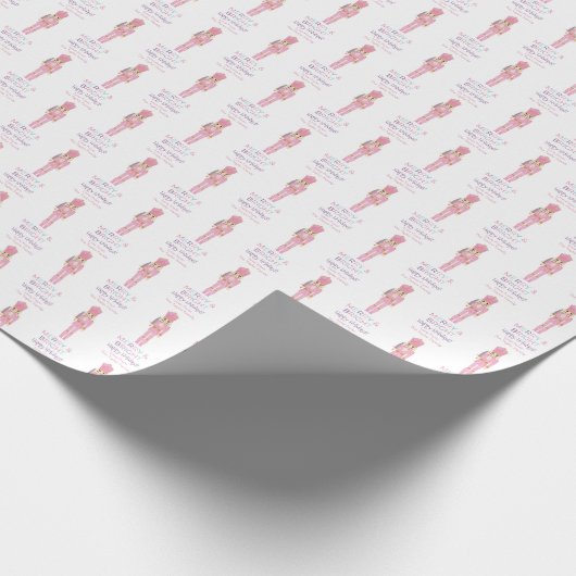 Happy Holidays Pink Lilac Nutcrackers Familienname Geschenkpapier (Ecke)
