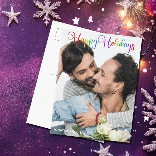 Happy Holidays Rainbow Script LGBTQ Couple Foto Postkarte