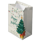 Happy Holidays String Lights Tree Niedliches Weihn Mittlere Geschenktüte (Vorderseite Schrägansicht)