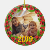 Happy Holly Berry Wreath Custom Foto Keramik Ornament (Hinten)