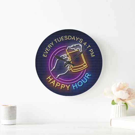 Happy Hour Neon Signs Style Text Beer Stain Große Wanduhr (Zuhause)