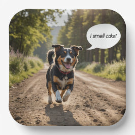 Happy Hund riecht nach Geburtstagskuchen Pappteller