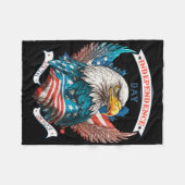Happy Independence Day American Eagle and US Flag Fleecedecke (Vorderseite (Horizontal))