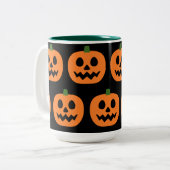 Happy Jack-O-Lantern Zweifarbige Tasse (Vorderseite Links)