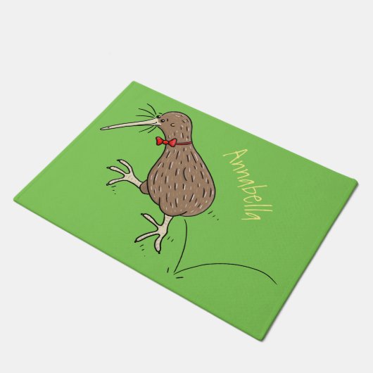 Happy Jumping Kiwi mit Bug-Krawatte Cartoon Design Fußmatte (Schrägansicht)