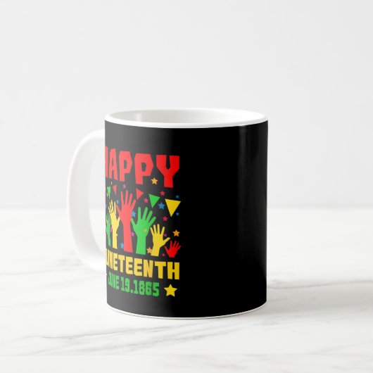 Happy Juneteenth Black Red Green Yellow Hands Kaffeetasse (Vorderseite Links)