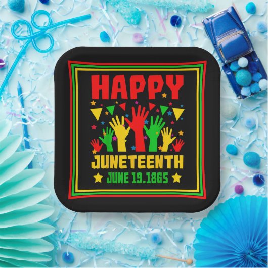 Happy Juneteenth Black Red Green Yellow Hands Pappteller (Party)
