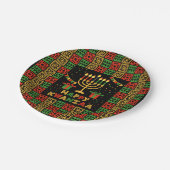 Happy Kwanzaa Candles Red Black Green Yellow 7" Pappteller (Schrägansicht)