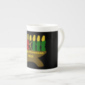 Happy Kwanzaa Porzellantasse (Vorderseite Rechts)