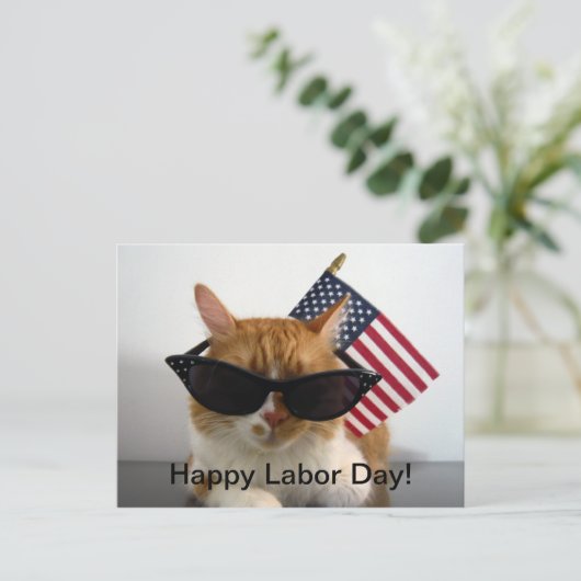 Happy Labour Day Cool Cat mit Flag Postcard Postkarte (Stehend Vorderseite)