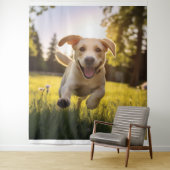 Happy Labrador Puppy Running Wandteppich (Beispiel)