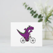 Happy Lila Dinosaur Reiten Fahrrad Postkarte (Stehend Vorderseite)