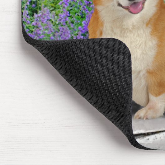"Happy Little Corgi" Mousepad (Ecke)